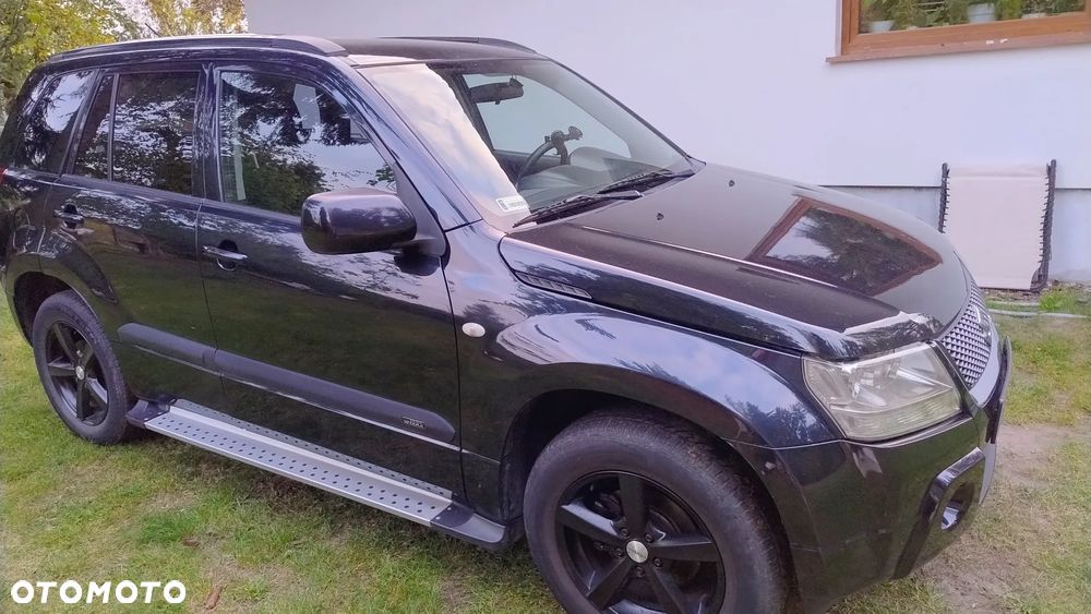 Suzuki Grand Vitara 2.0 Automatik Comfort - 2