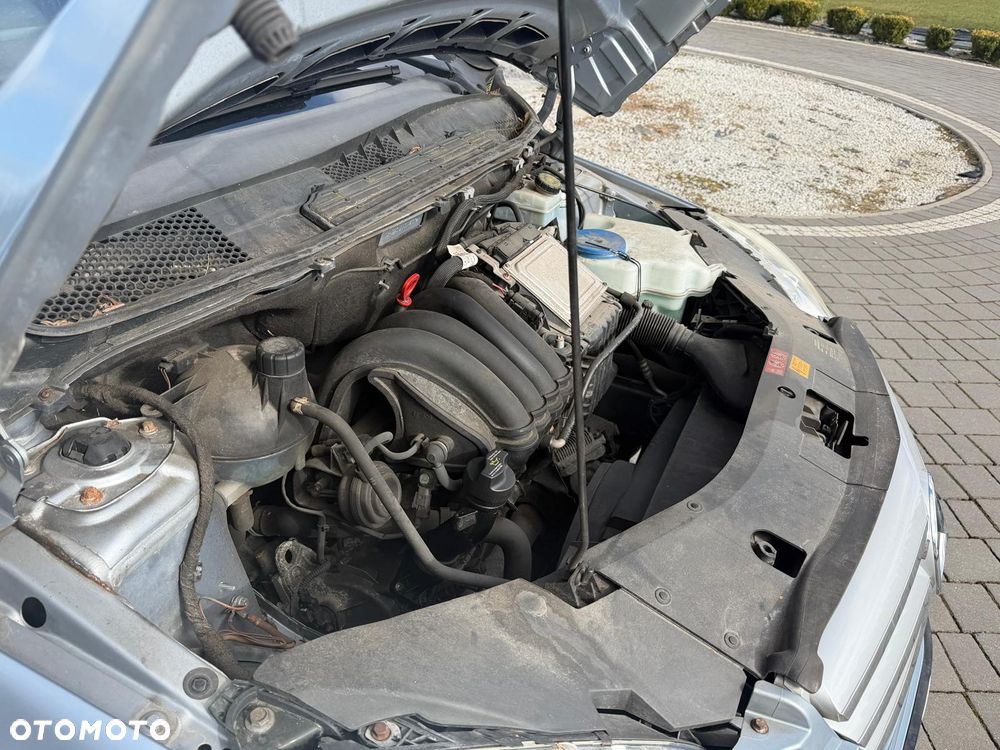 Mercedes-Benz Klasa B 160 BlueEFFICIENCY SPORT EDITION - 24