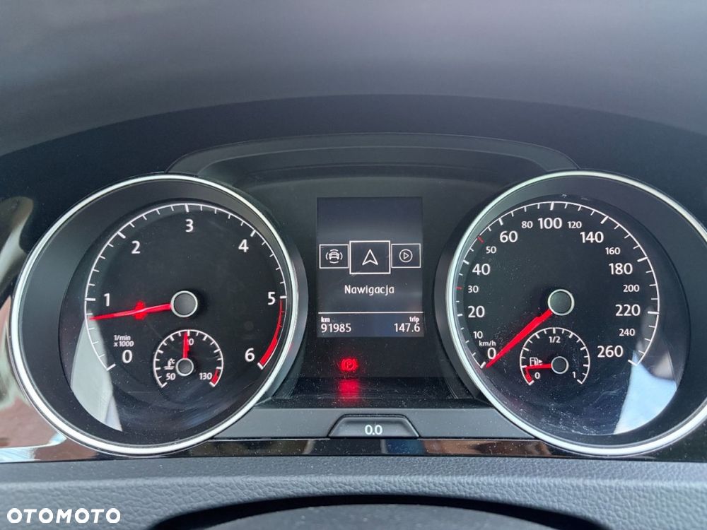 Volkswagen Golf 1.6 TDI SCR Comfortline - 12