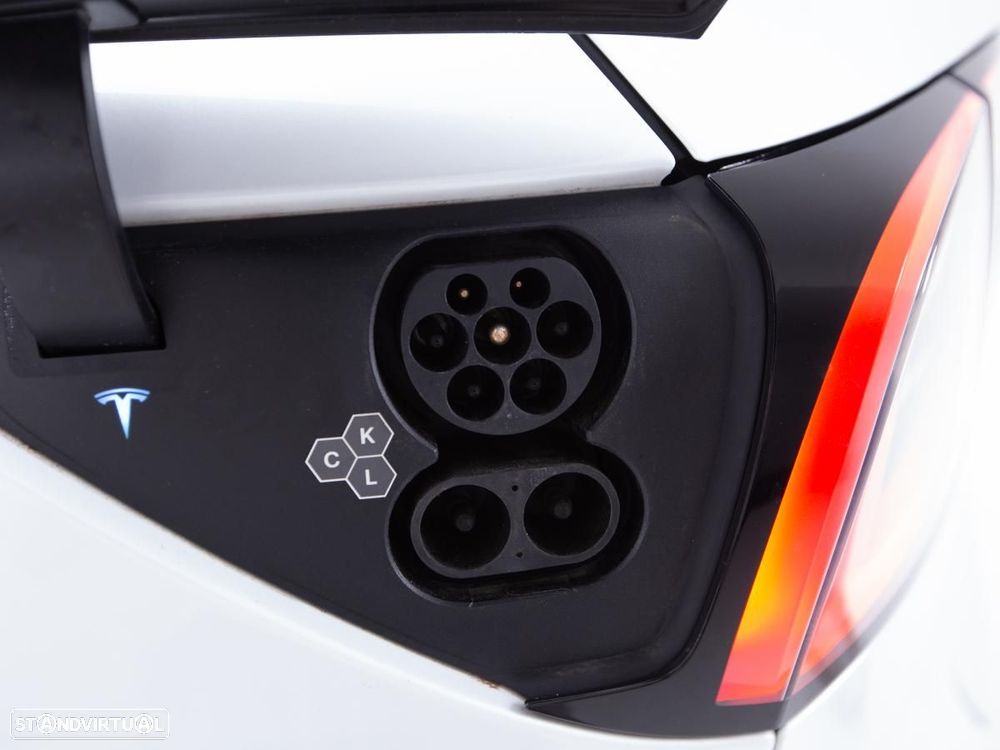 Tesla Model Y RWD - 17