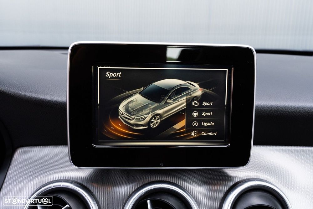 Mercedes-Benz CLA 180 d AMG Line - 21