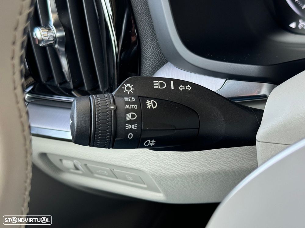 Volvo V60 2.0 T6 AWD TE Inscription Expression - 32