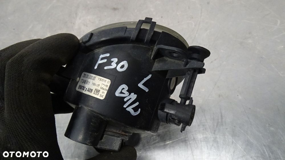 HALOGEN LEWY BMW F30 320D ED - 3