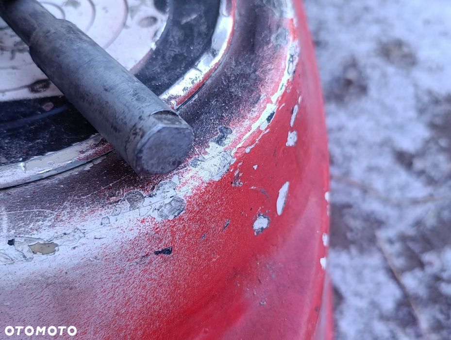 Oś koło przód Aprilia SX 125 Ośka szpilka przedniego koła dystans A4 - 6