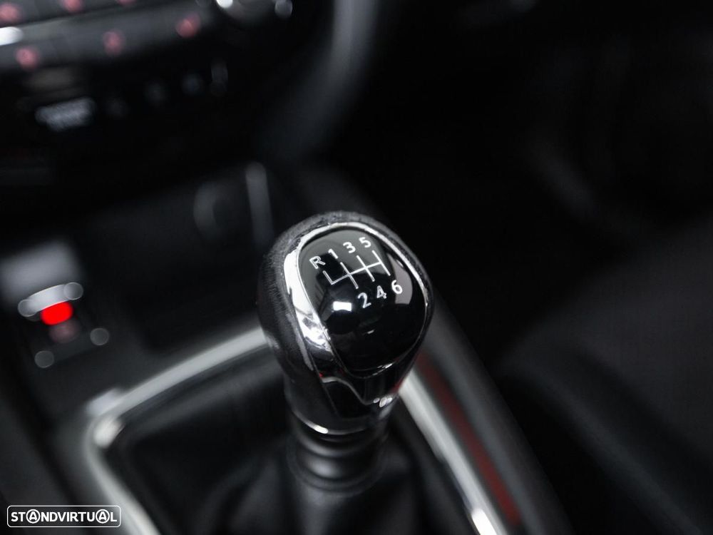 Nissan Qashqai - 23