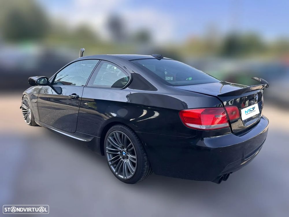 BMW 3 Coupe (E92) 330d 3.0 Diesel 231 cv  170 kW 2006 - 2008 M57 D30 (306D3) para peças - 3
