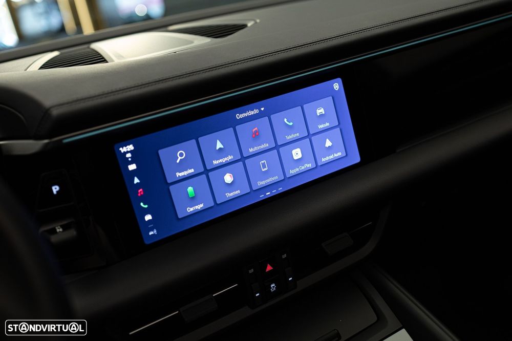 Porsche Macan Electric 4 - 19