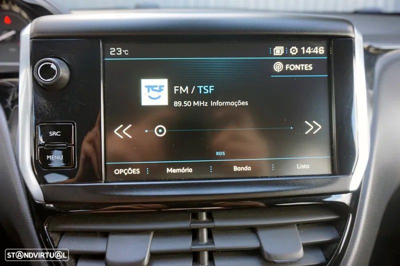 Peugeot 208 1.5 BlueHDi Signature - 21
