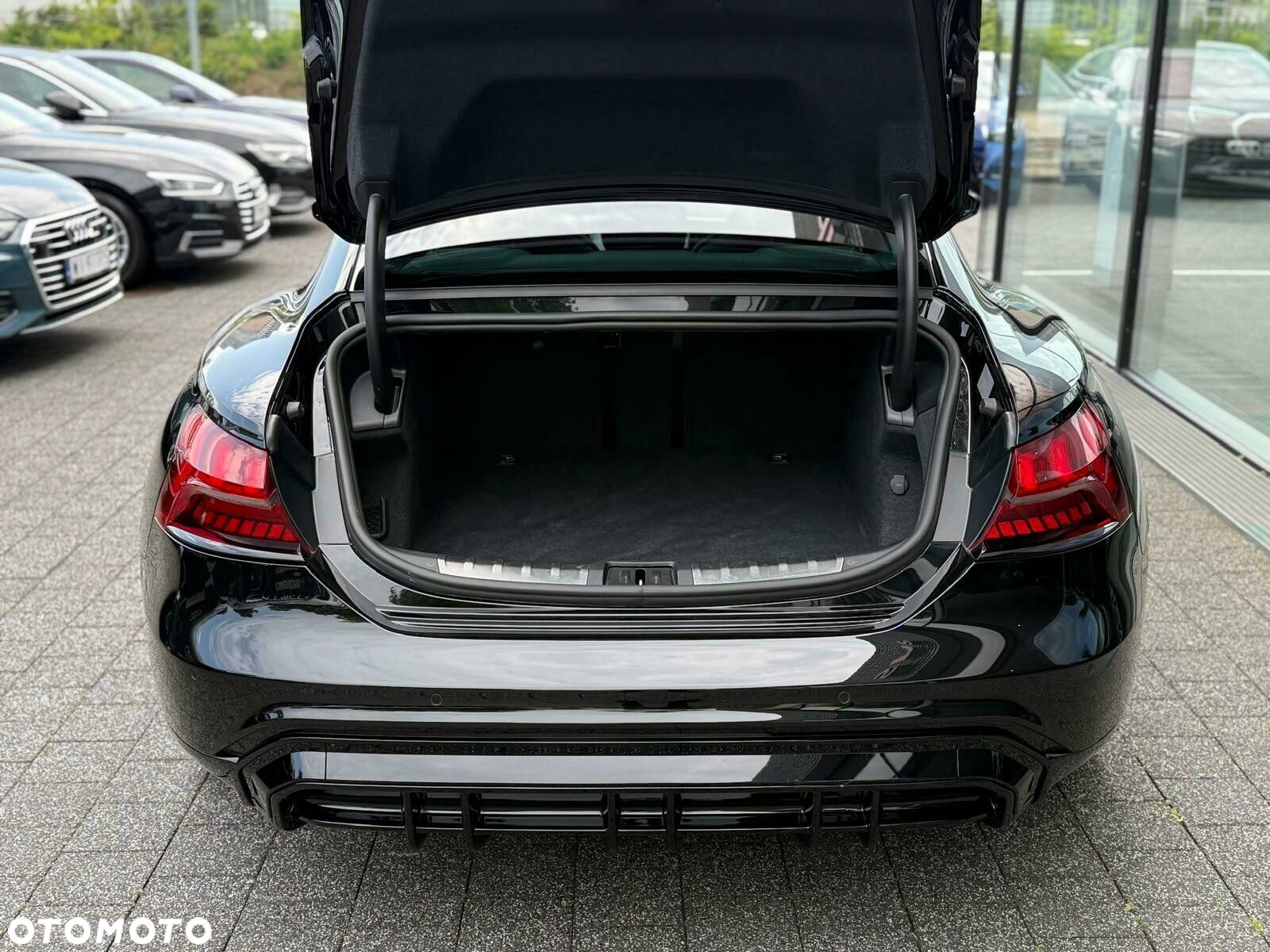 Audi e-tron GT - 14