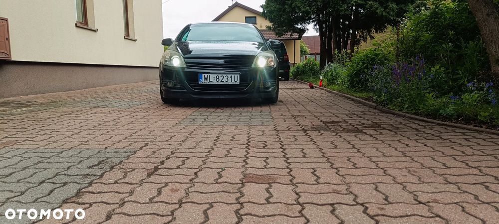 Opel Astra 1.8 Sport - 1