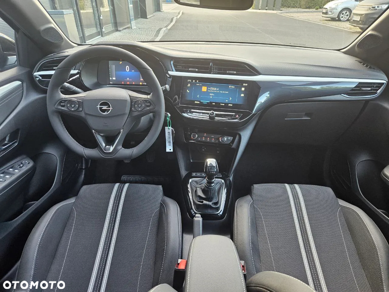 Opel Corsa 1.2 GS S&S - 12