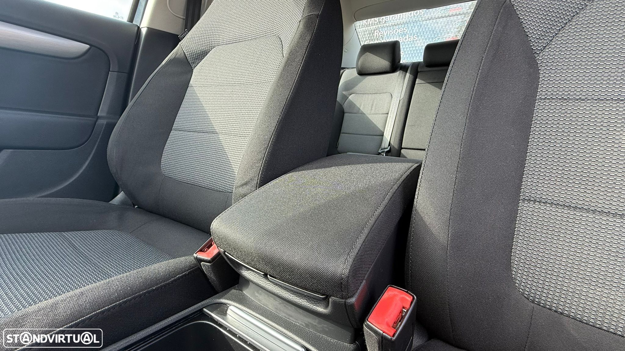 VW Passat 2.0 TDI Highline - 46