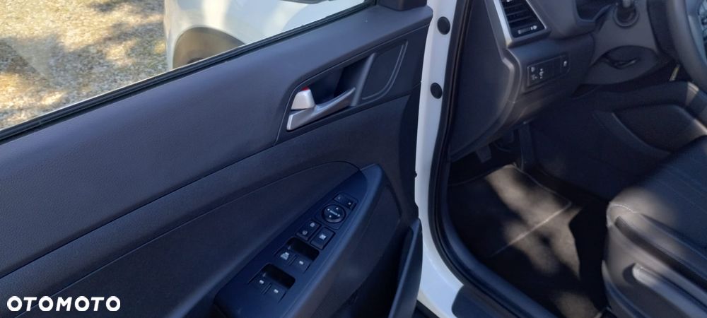 Hyundai Tucson blue 1.6 GDi 2WD Classic - 23