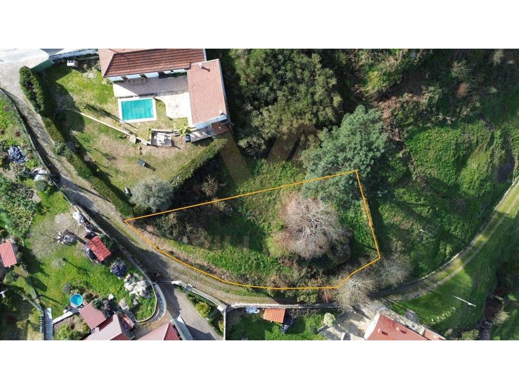Terreno para Construção 1.100 m² com Vista Campo | Paredes de Coura - Grande imagem: 3/7