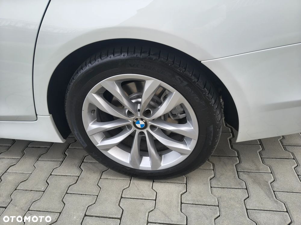 BMW Seria 5 525d xDrive Sport-Aut Luxury Line - 11