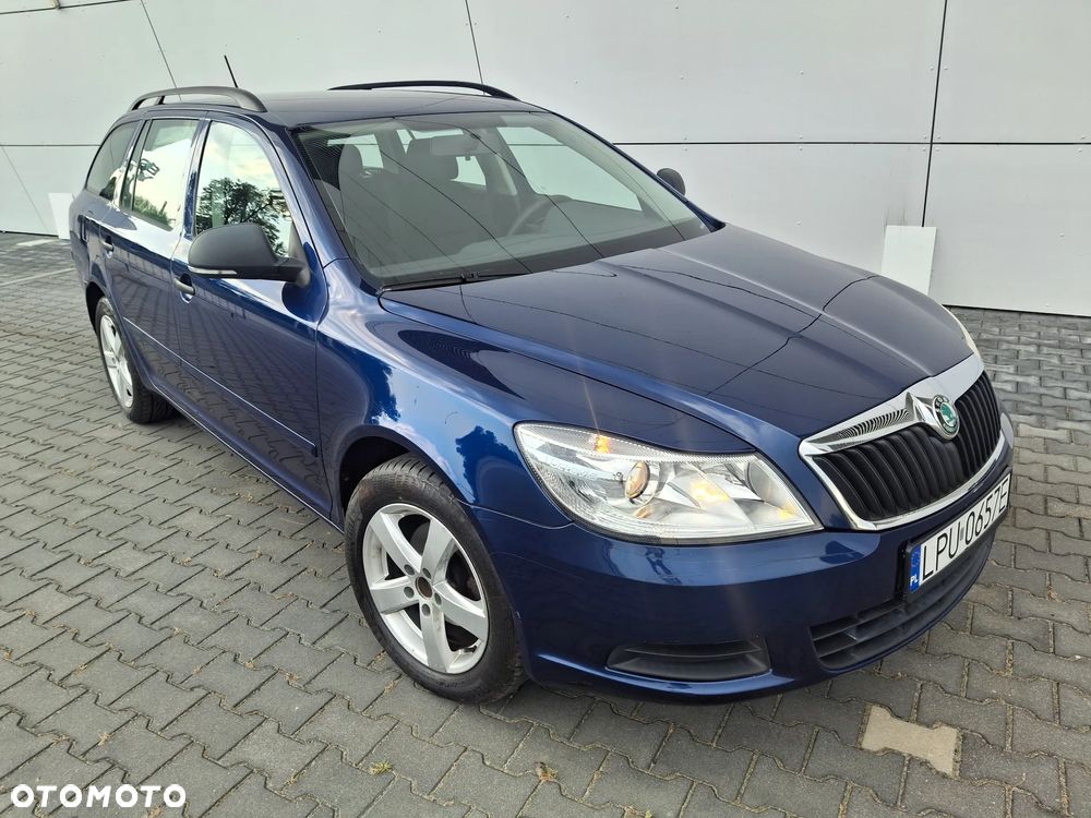 Skoda Octavia 1.6 TDI DPF Ambiente - 8