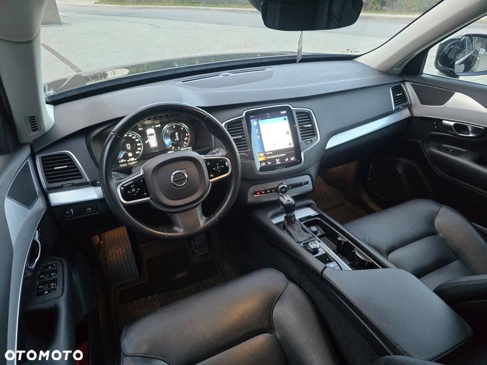 Volvo XC 90 D5 AWD Geartronic RDesign - 31