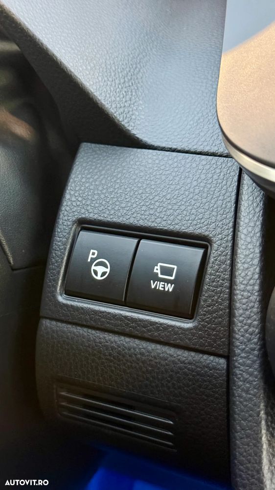 Toyota Prius 2.0 FWD PHEV Exclusive - 31