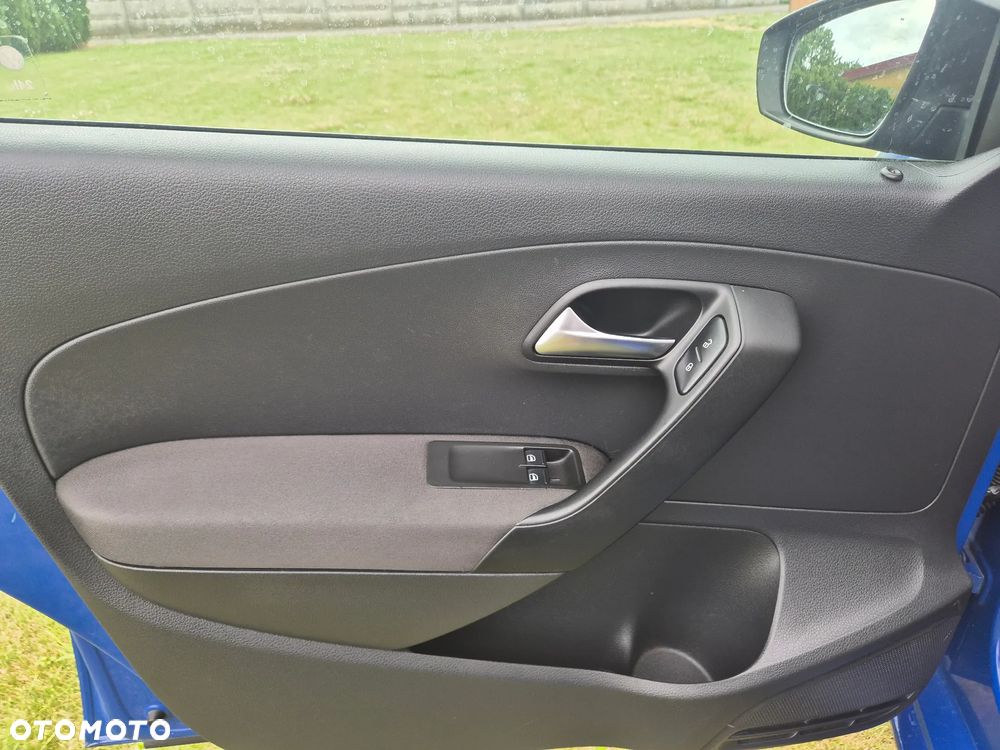Volkswagen Polo - 4