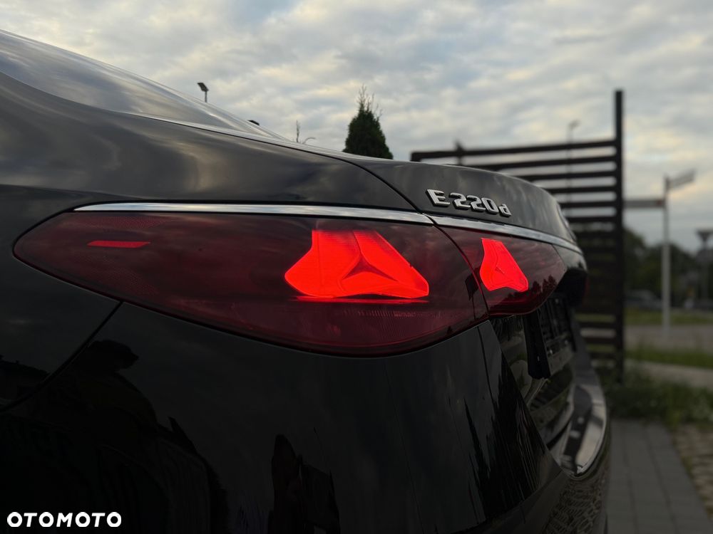 Mercedes-Benz Klasa E 220 d Avantgarde - 13