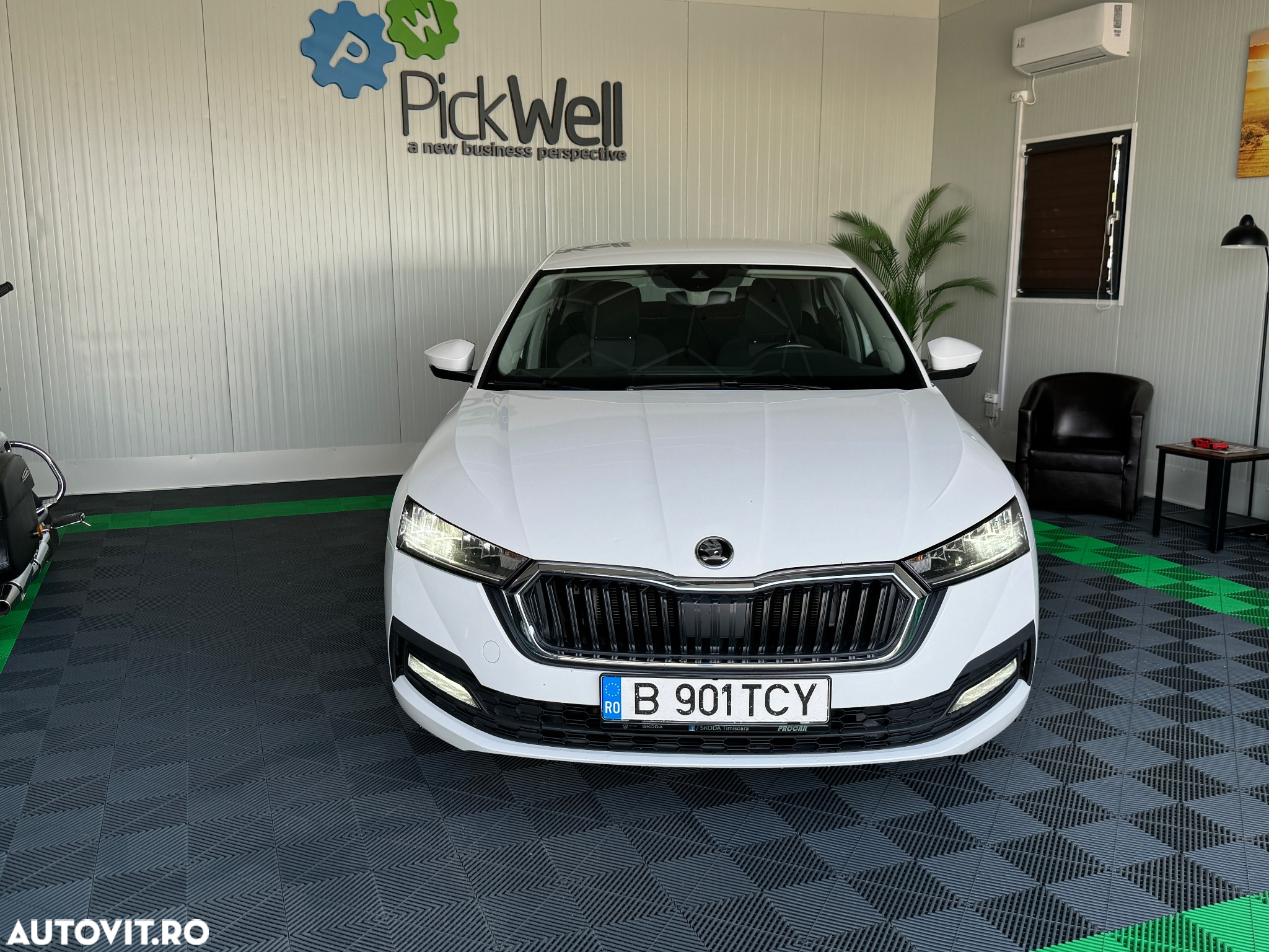 Skoda Octavia 2.0 TDI DSG Ambition - 3