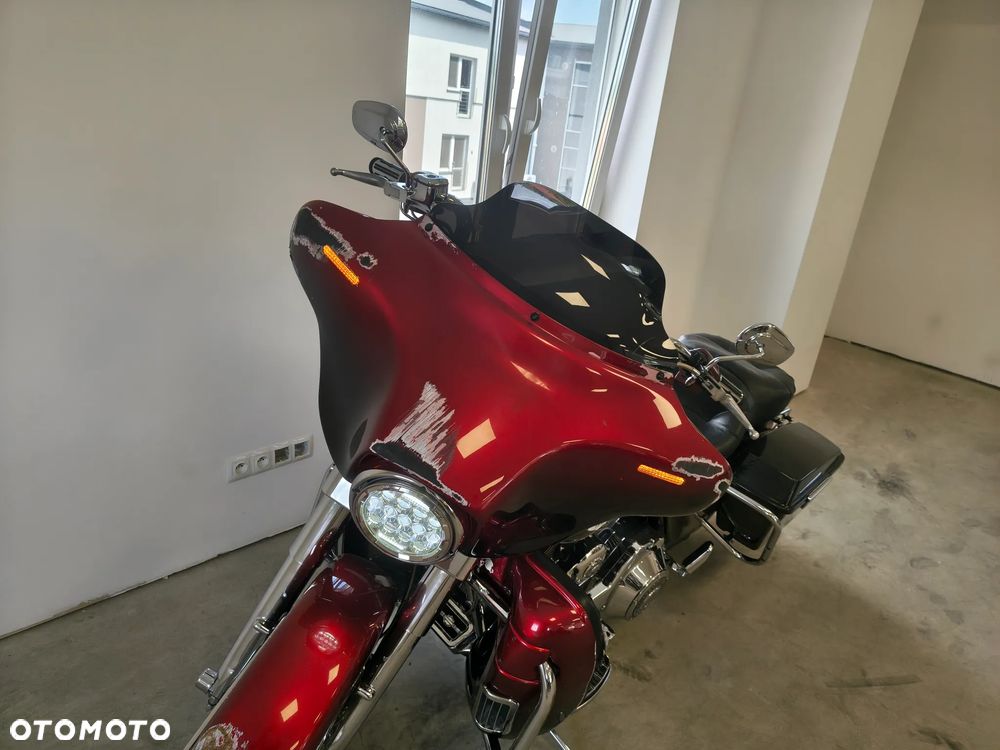 Harley-Davidson FLH Electra Glide - 10