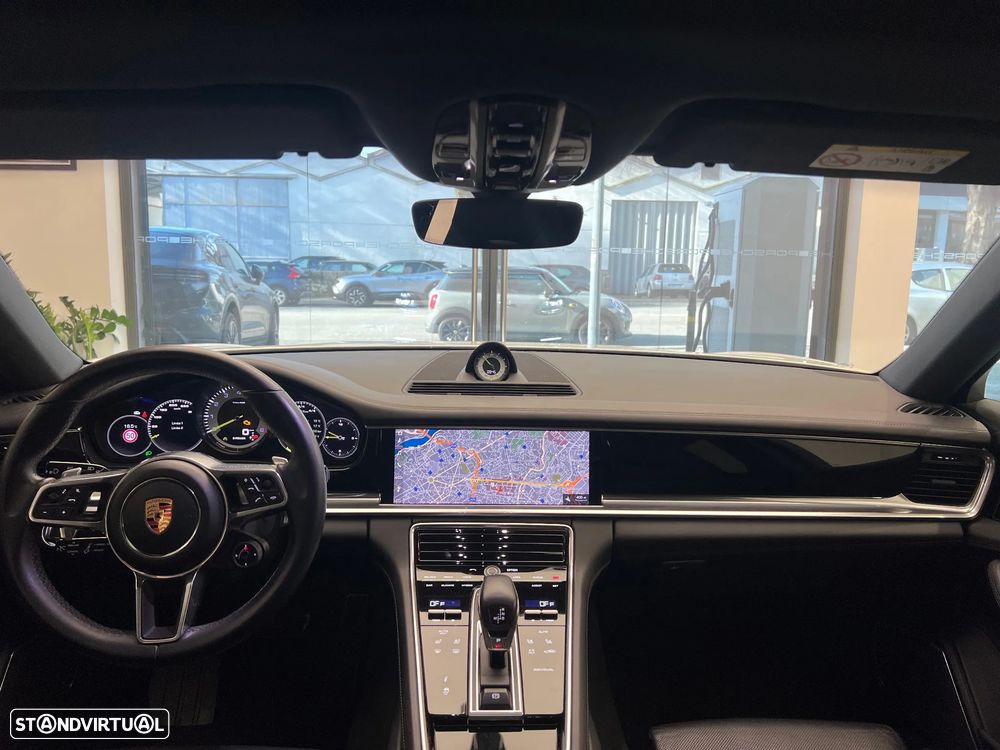 Porsche Panamera Sport Turismo 4 E-Hybrid - 30