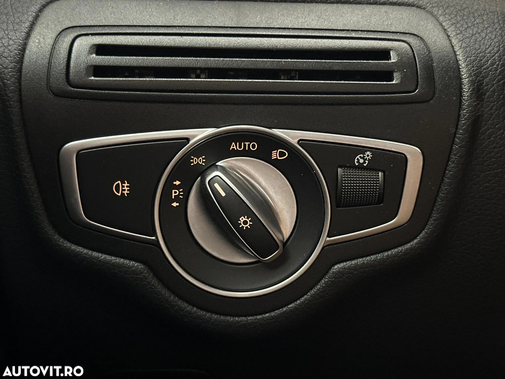 Mercedes-Benz GLC 300 de 4MATIC - 15