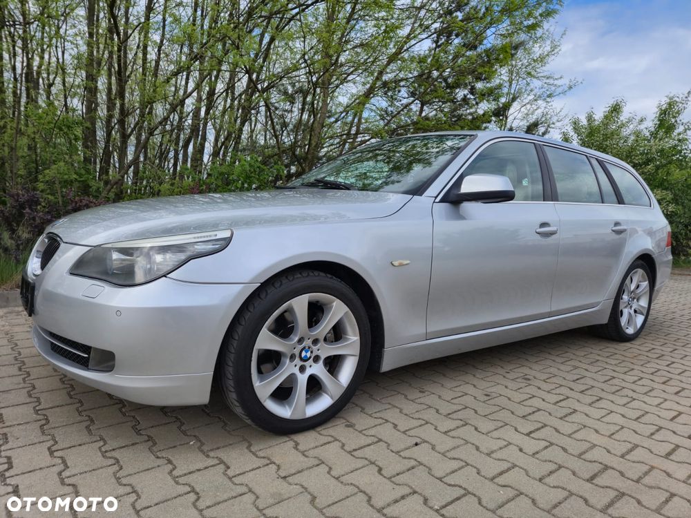 BMW Seria 5 525d xDrive - 1
