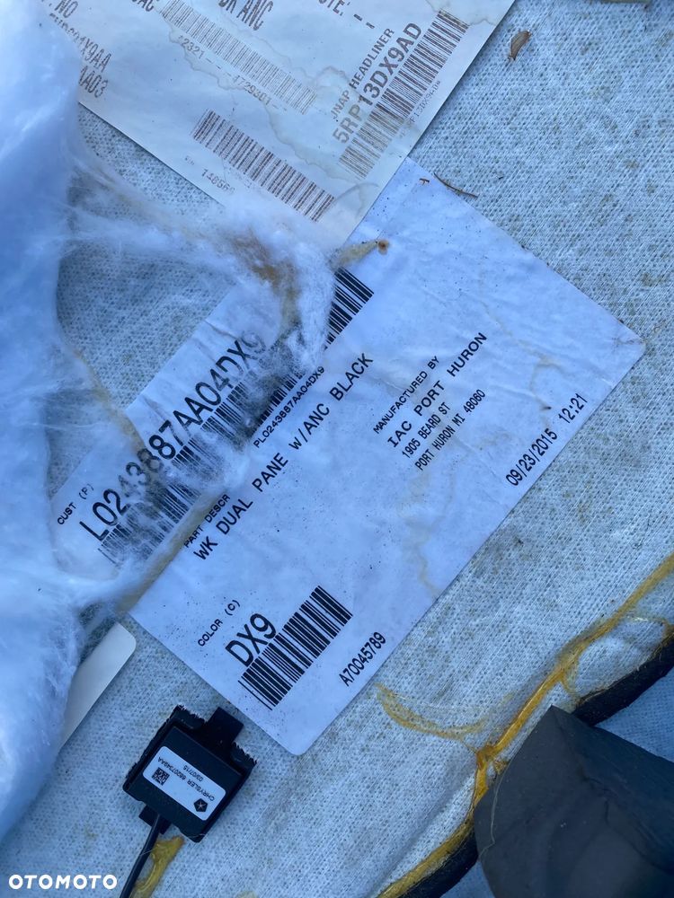 JEEP GRAND CHEROKEE WK2 PODSUFITKA PANORAMA SŁONECZNIKI LAMPKI ALCANTARA CZARNA 68209579AA - 11