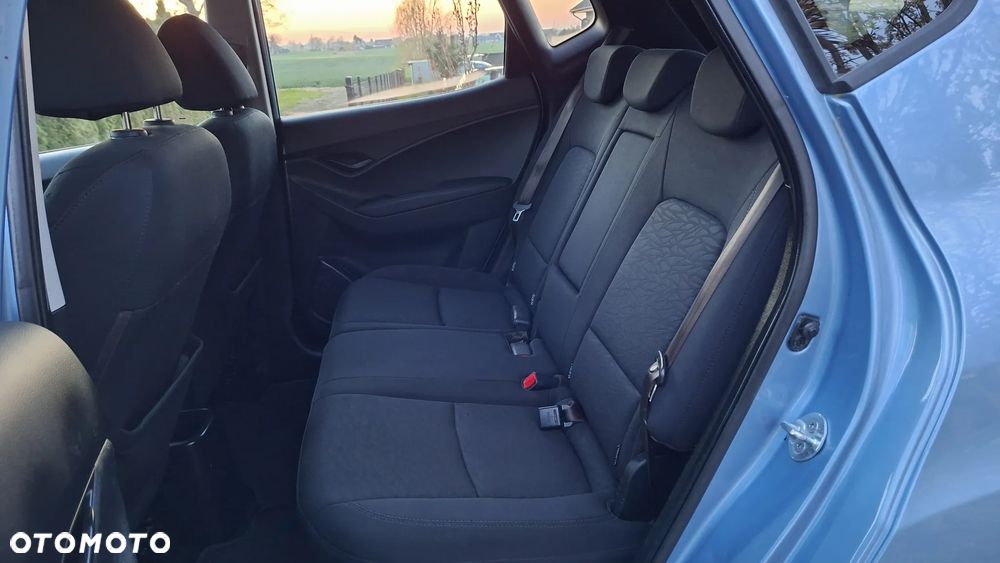 Hyundai ix20 1.4 blue - 12