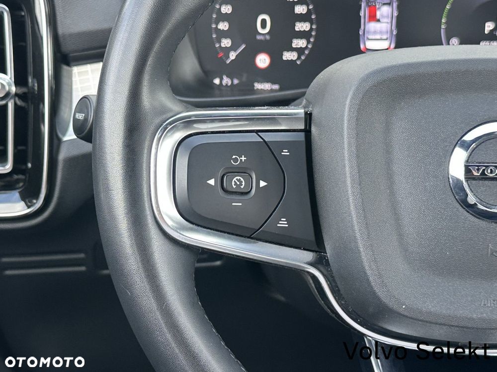 Volvo XC 40 - 12
