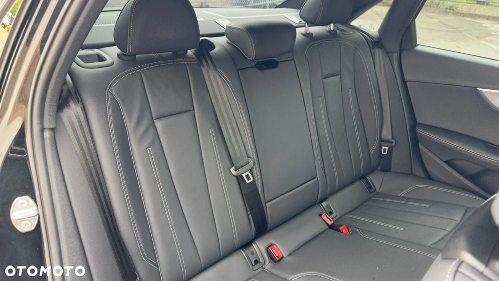 Audi A4 Limousine 45 TFSI quattro S tronic S line - 26