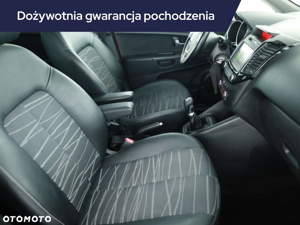 Kia Venga - 9
