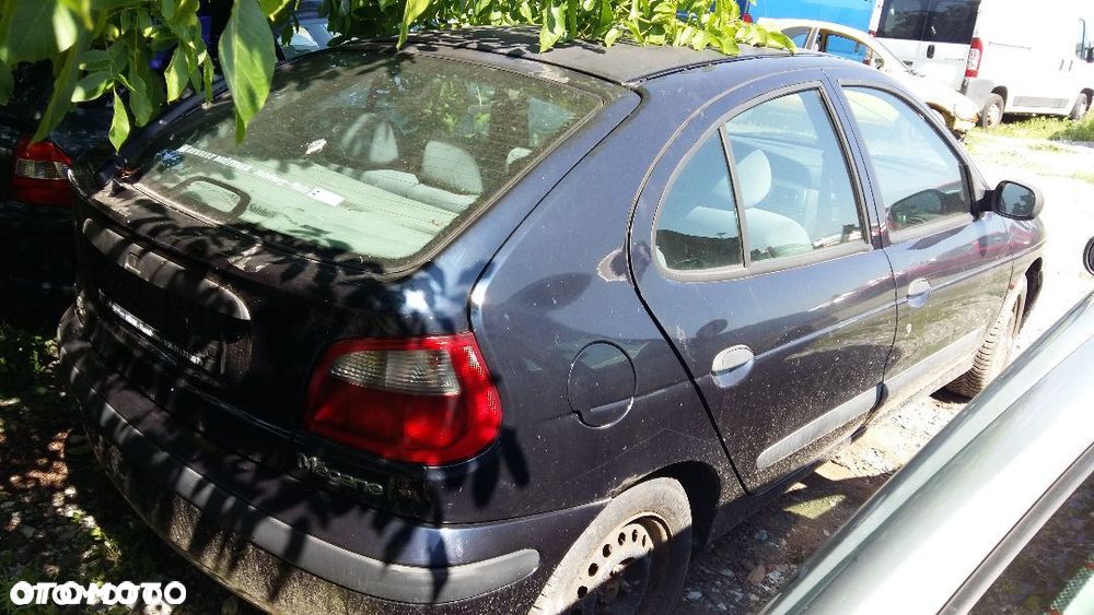 Części Renault Megane IFL 01r. 1.9 diesel NV472 5-drzwi - 3