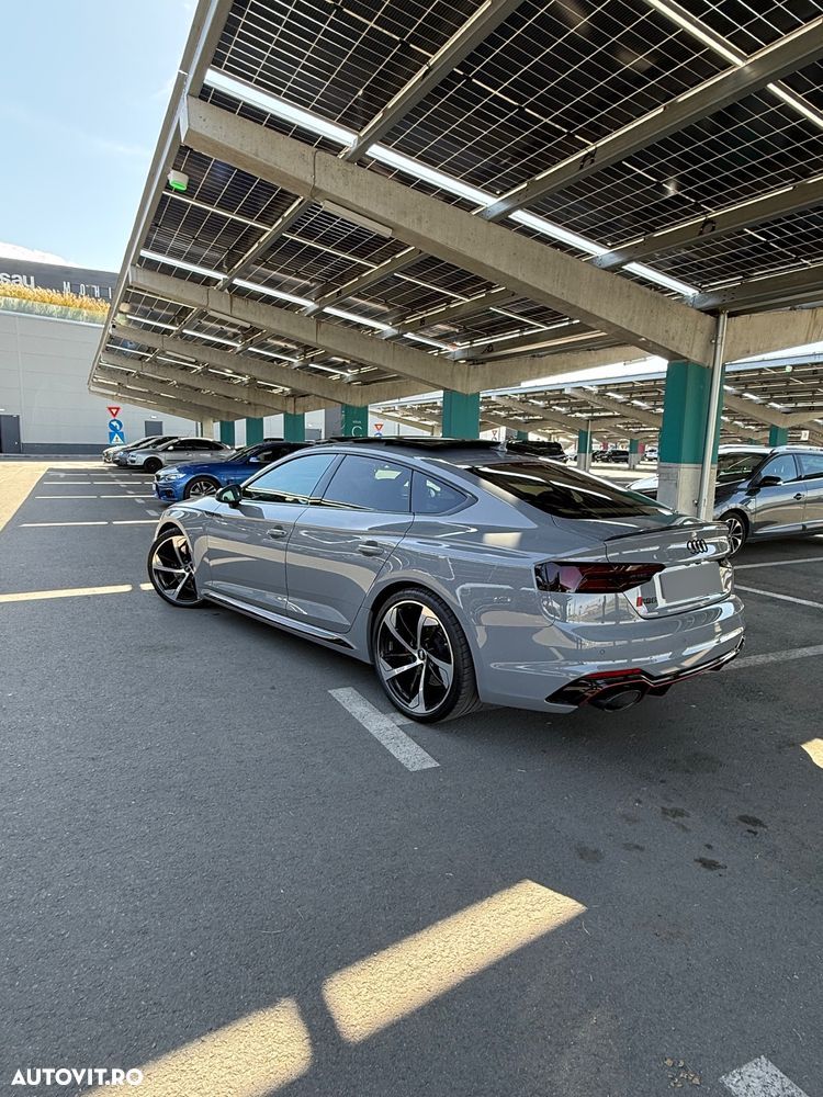 Audi RS5 - 6