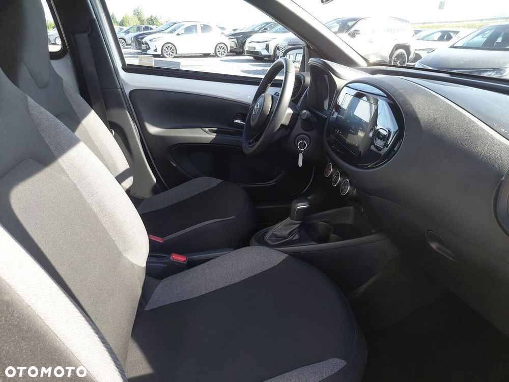 Toyota Aygo X - 9