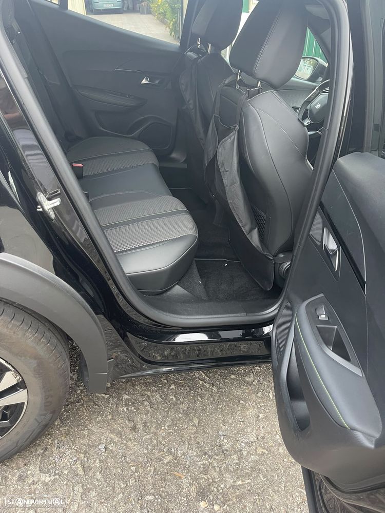 Peugeot 2008 1.2 PureTech GT EAT8 - 9