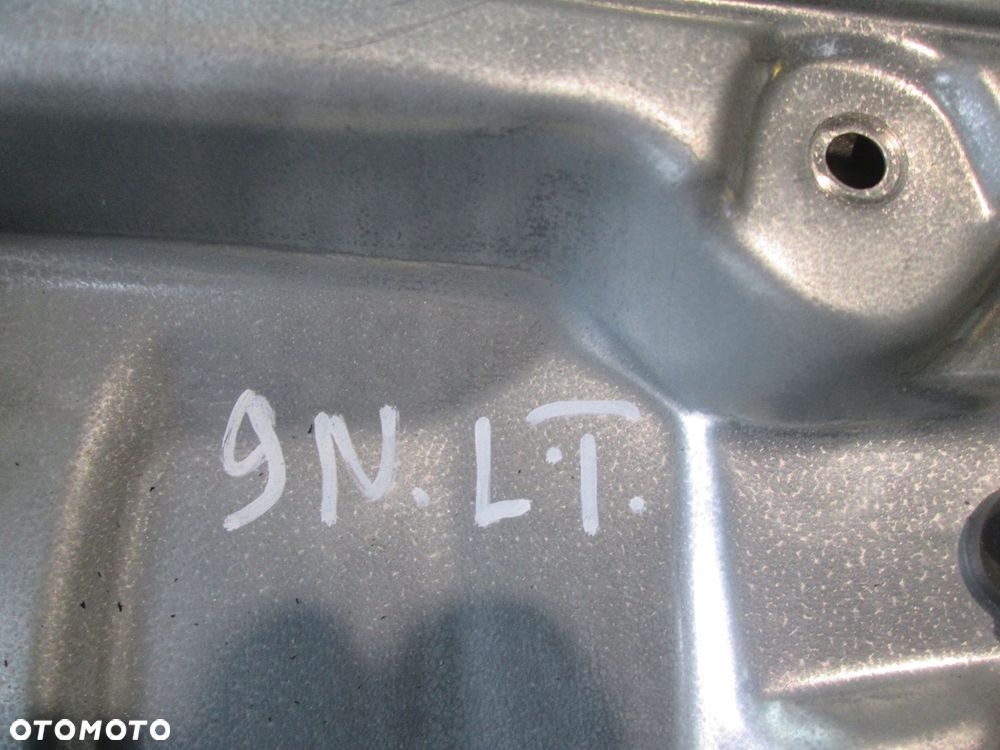 PODNOŚNIK MECHANIZM SZYBY LEWY TYŁ ELEKTRYCZNY VW POLO IV 9N 01- 5 DRZWI - 2