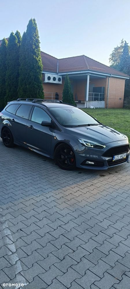 Ford Focus ST - 2