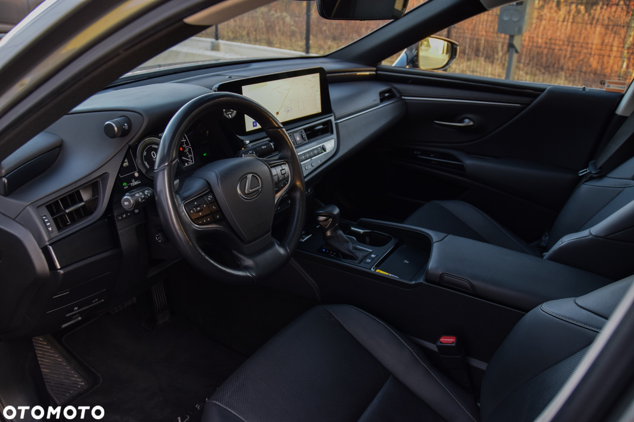 Lexus ES 300h Business Edition - 3