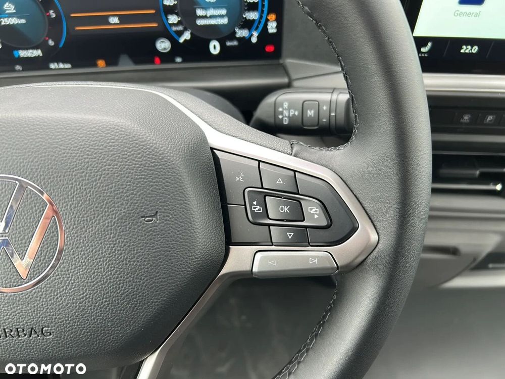 Volkswagen Caravelle - 24