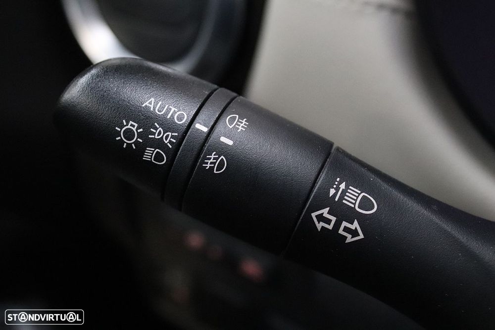 Nissan Micra 1.0 IG-T N-Design Black - 15