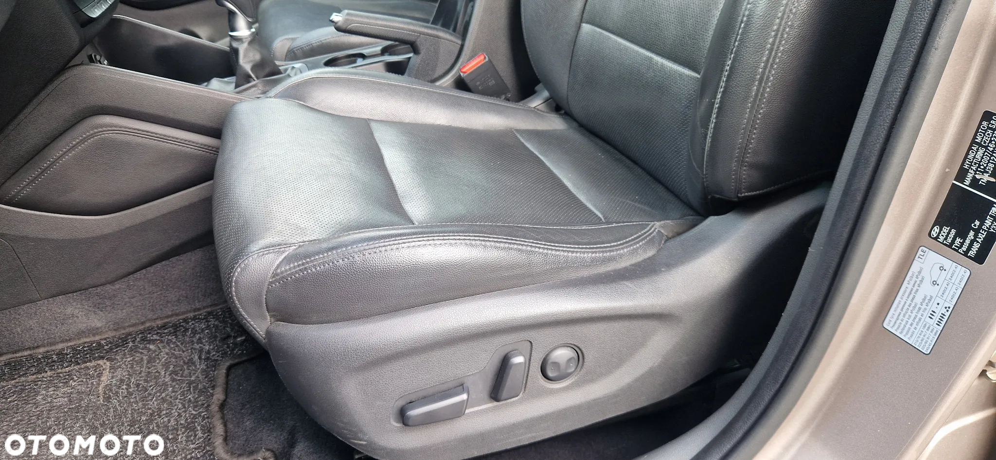 Hyundai Tucson 1.6 Turbo 2WD Navi - 14