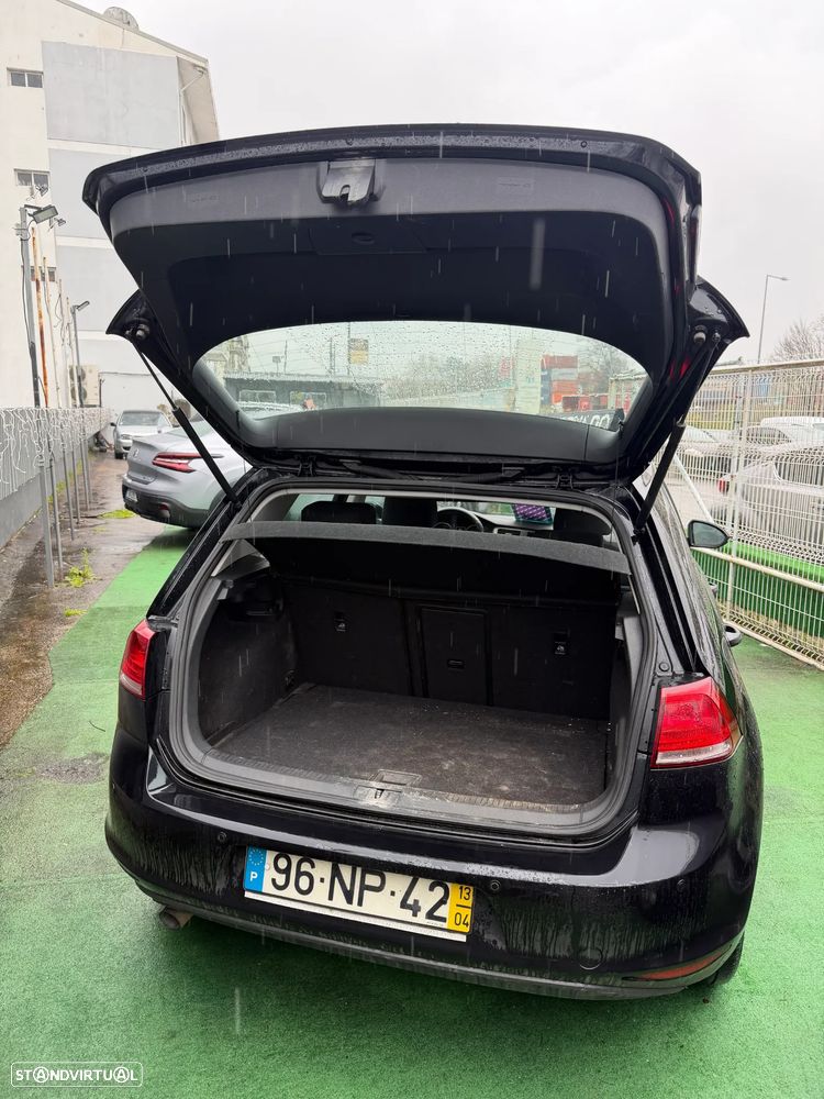 VW Golf 1.6 TDi Trendline BlueMotion - 4