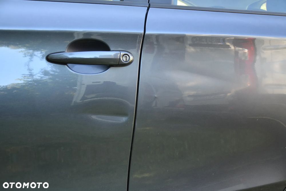 BMW Seria 1 - 18