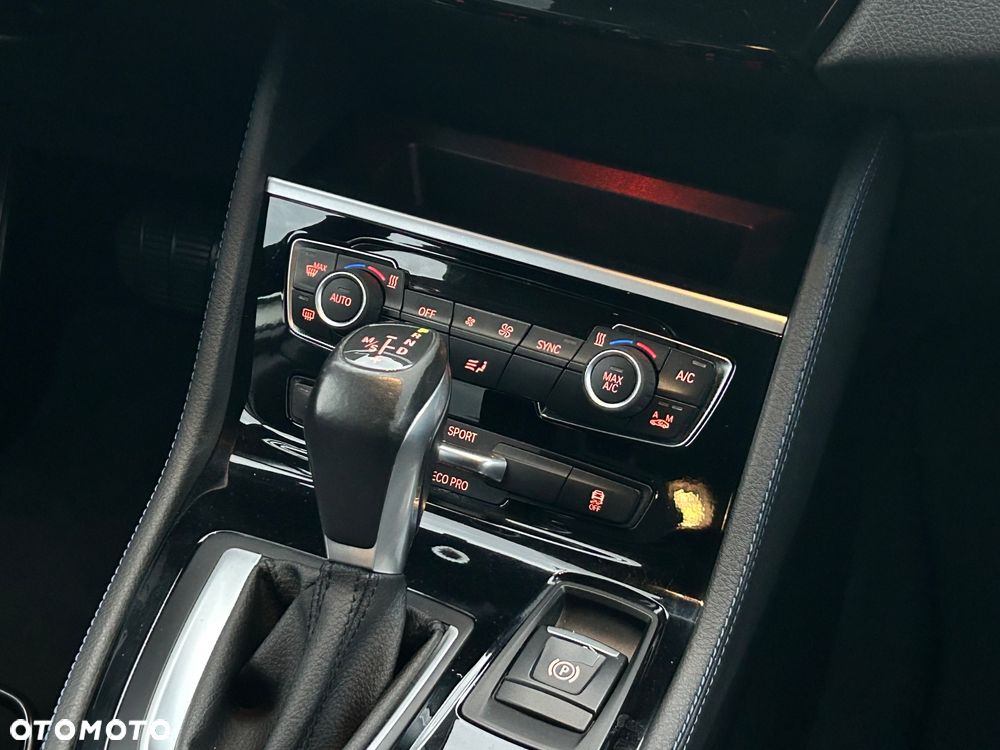 BMW Seria 2 - 32