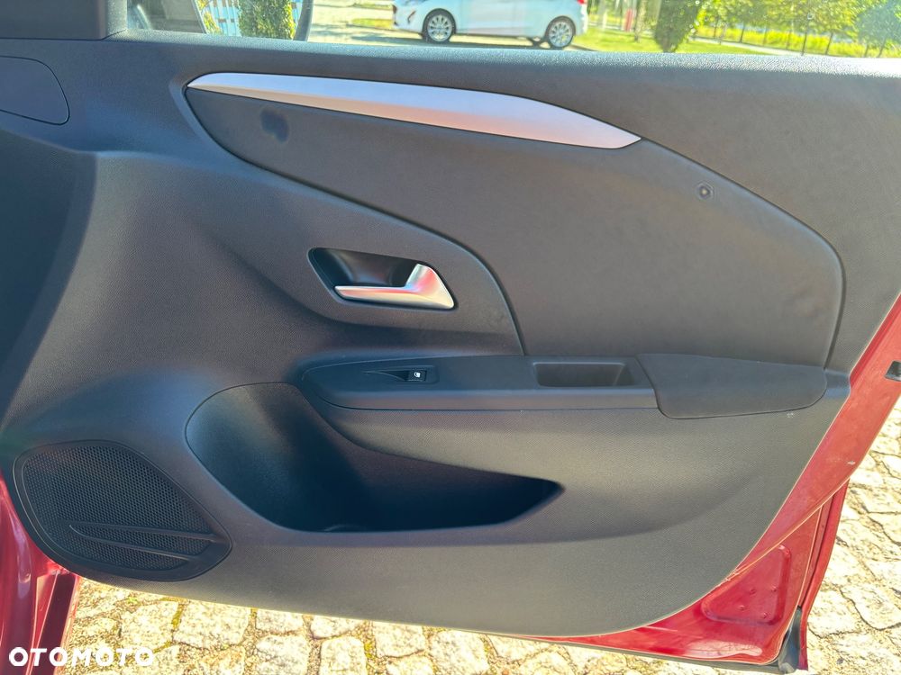 Opel Corsa 1.2 Business S&S - 24