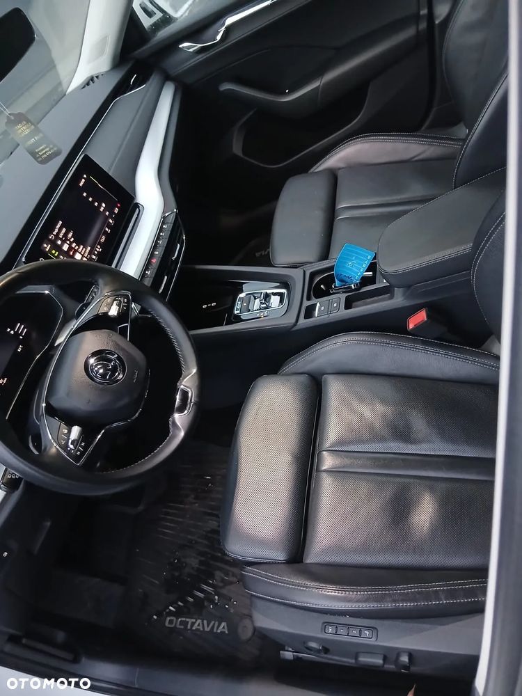 Skoda Octavia 2.0 TDI 4x4 Style DSG - 10