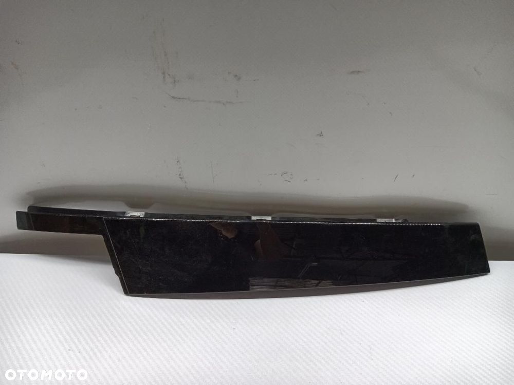 OSŁONA SŁUPKA PRZÓD PRZEDNIA LEWA SKODA OCTAVIA IV 5E3837901 - 1